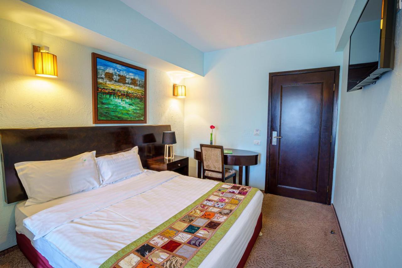 Avis By Ws Group Bucharest