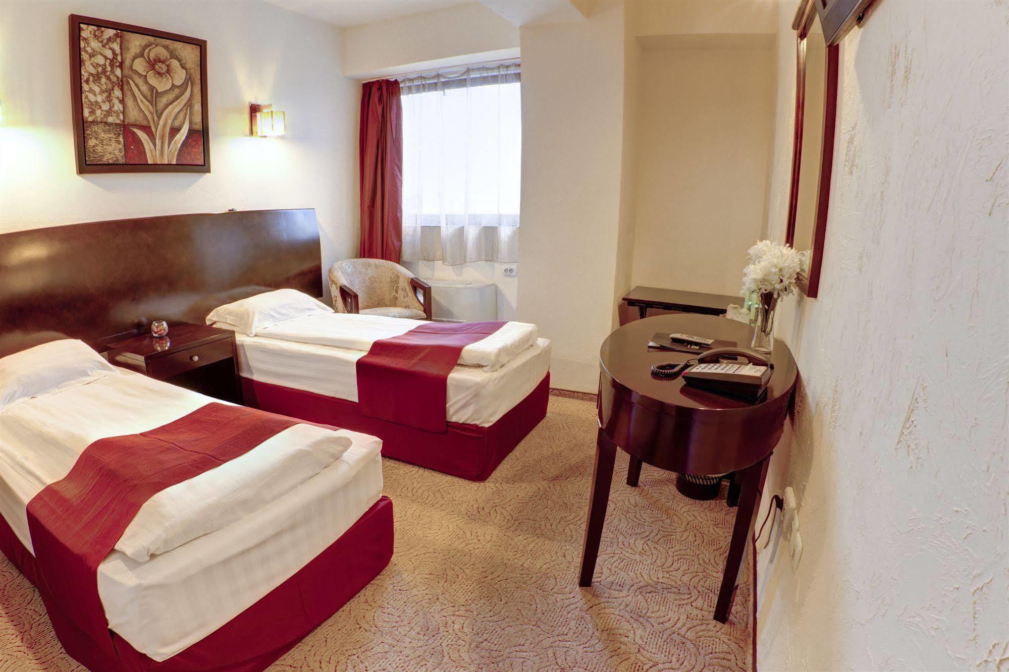 Hotel Avis By Ws Group 3*